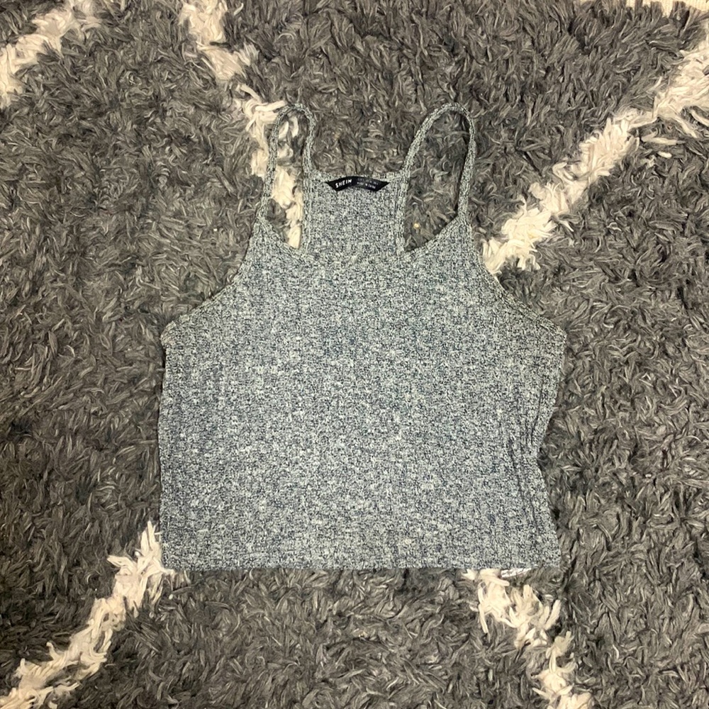 Tight fit crop top:)